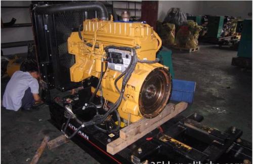 阿坝柴油发电机维修_COPY