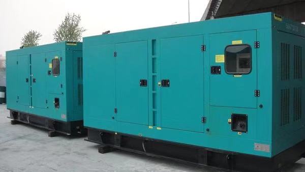 阿坝康明斯400kw大型柴油二手发电机组